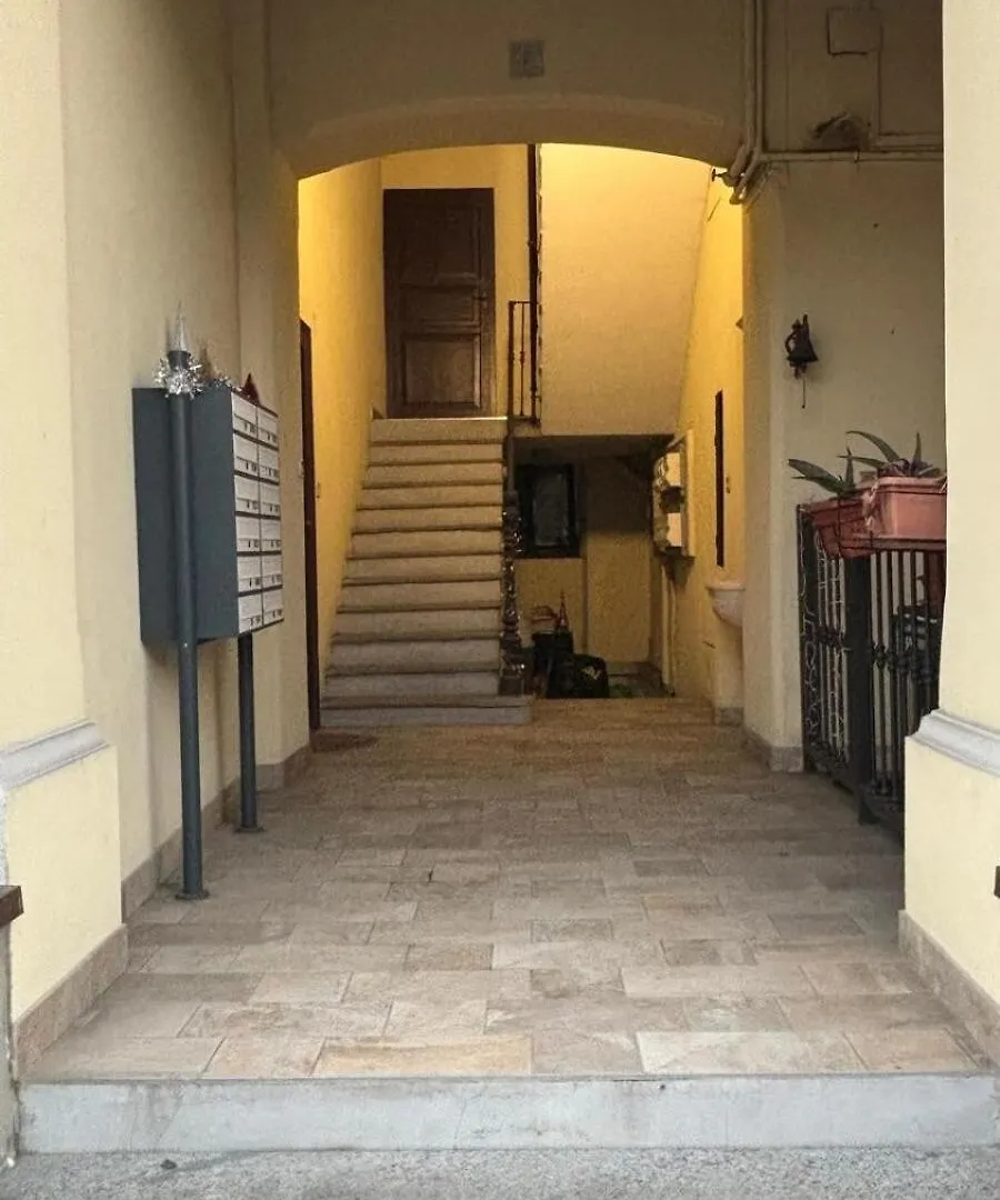 Casa Edoardo Rozzano Assago公寓